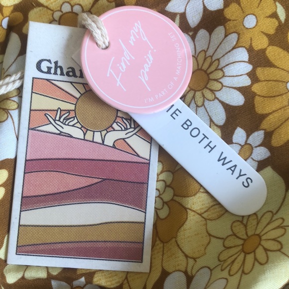 Ghanda NWT Sadie Floral Tie Top Bell Sleeve Top 100% Viscose Retro Summer Gift - Picture 10 of 11